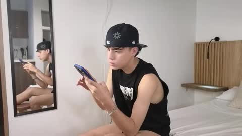 alex online show from October 20, 3:38 pm