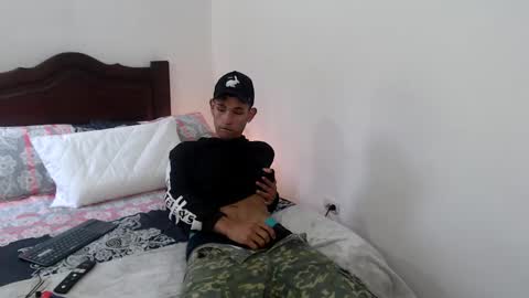 Alex online show from February 17, 6:04 pm