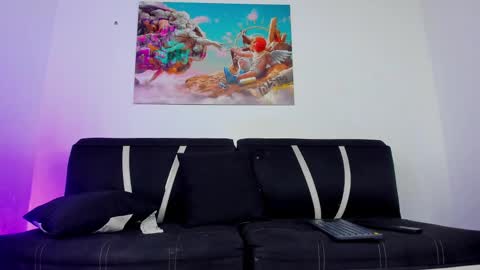 i am Alex online show from January 19, 4:12 am