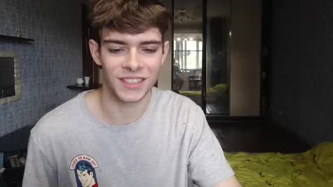 Snapshot of alex_man_01 chatting on October 13, 1:17 pm Alex online show from October 13, 1:17 pm