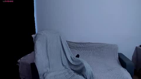 alex_silent online show from June 29, 11:43 am