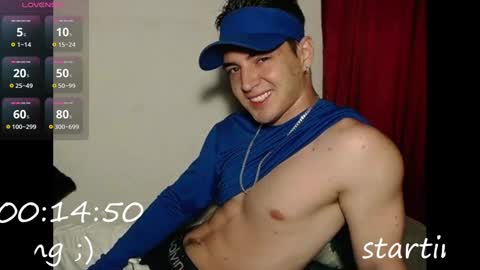 Snapshot of alex_smith0 chatting on January 25, 2:15 am     online show from January 25, 2:15 am