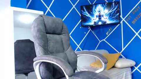 alexander online show from March 29, 1:44 pm