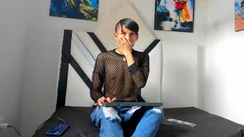 Snapshot of alexandro_bover chatting on October 29, 8:01 pm Alexandro online show from October 29, 8:01 pm