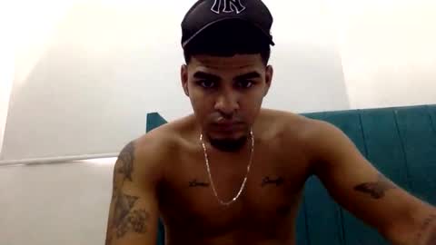 alexborja623 online show from May 3, 4:42 pm