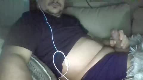 Snapshot of alexdun43 chatting on January 21, 12:04 am alexdun43 online show from January 21, 12:04 am