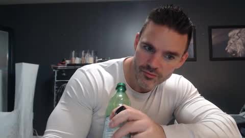 Alex online show from November 28, 3:10 am