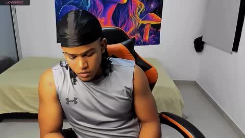 Snapshot of alexj_black chatting on September 16, 11:33 am ALEXJ BLACK online show from September 16, 11:33 am