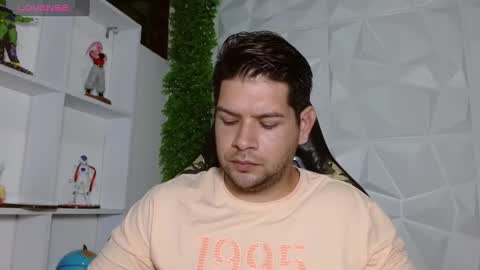 alex online show from December 13, 3:16 am