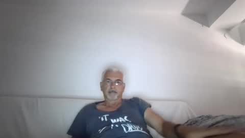 I wanna cum online show from July 29, 2:27 pm