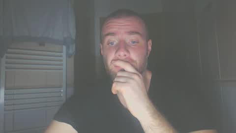 alfiesolomons87 online show from March 4, 9:11 pm