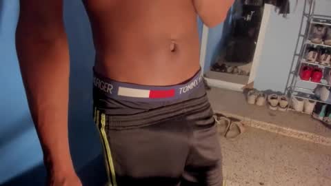 Alid 17 online show from October 30, 9:27 pm