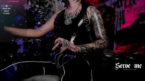   online show from December 22, 9:34 pm