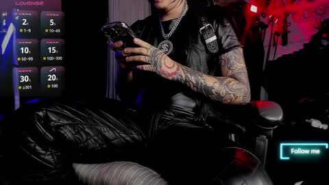   online show from November 6, 10:24 pm