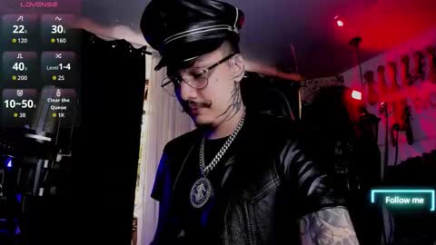   online show from October 28, 7:05 pm