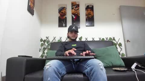 alpha_cash online show from February 20, 4:31 am