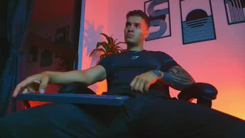 alpha_dominus_ online show from April 15, 4:45 am