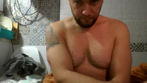 alvaro_y_sara online show from April 3, 3:09 pm