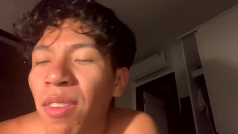 Snapshot of amdrix21 chatting on October 30, 8:10 pm Amdrix online show from October 30, 8:10 pm