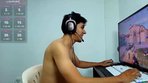 Amelia  Lucas online show from January 16, 12:45 am