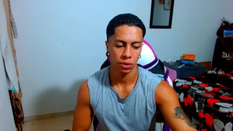 Snapshot of american_challenges chatting on December 23, 10:42 am miguel online show from December 23, 10:42 am
