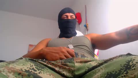 Snapshot of american_challenges chatting on October 15, 12:46 pm miguel online show from October 15, 12:46 pm