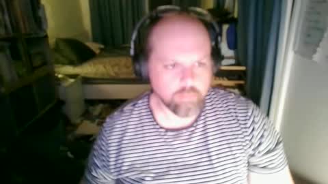 Snapshot of amf_1982 chatting on February 26, 11:09 am Andy online show from February 26, 11:09 am