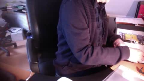 Snapshot of amor2200 chatting on December 30, 1:03 pm Amor2200 online show from December 30, 1:03 pm