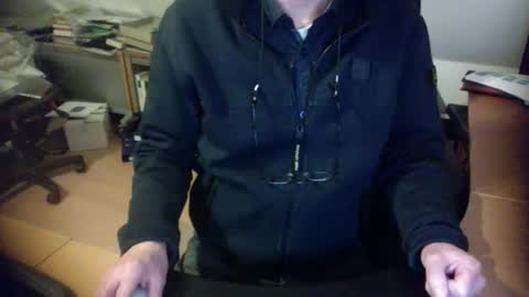 Snapshot of amor2200 chatting on January 7, 7:28 pm Amor2200 online show from January 7, 7:28 pm