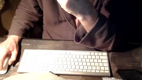 Snapshot of amslave4f chatting on February 2, 10:28 pm amslave4f online show from February 2, 10:28 pm