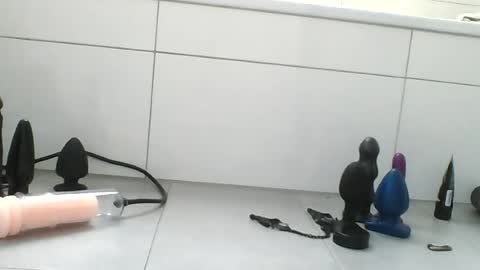 analedgeboy25 online show from August 8, 9:49 am