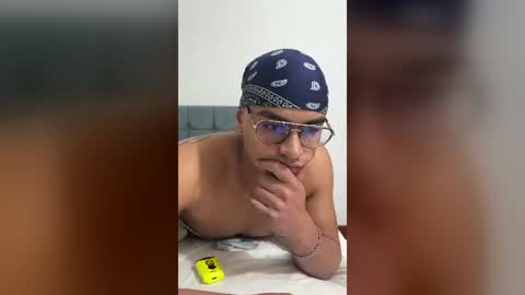 andres online show from August 7, 4:19 am
