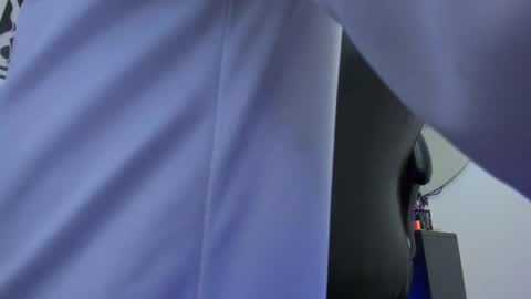 Andrs   -                   online show from April 9, 10:16 pm