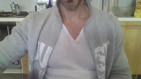 andrea_feetlover online show from November 7, 7:12 am