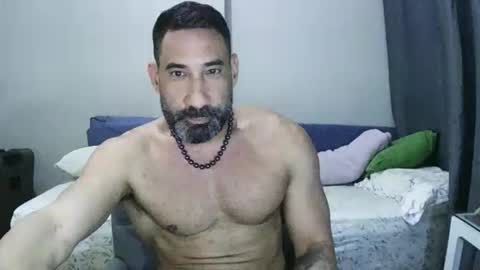 Snapshot of andrevalente99 chatting on October 20, 10:13 pm ADONIS online show from October 20, 10:13 pm