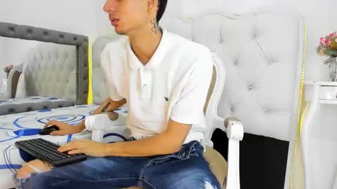 Andrew online show from December 16, 3:13 am