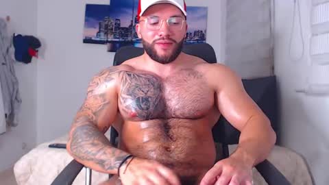 Snapshot of andrew_holden__ chatting on September 16, 12:55 am andrew_holden__ online show from September 16, 12:55 am