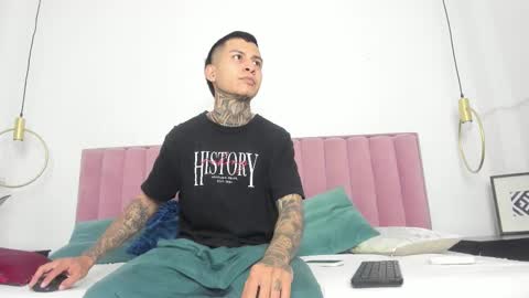 andrew_sanders69 online show from January 16, 7:49 pm