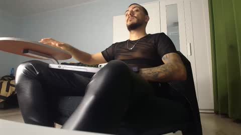 MasterRomania  online show from November 20, 5:40 am