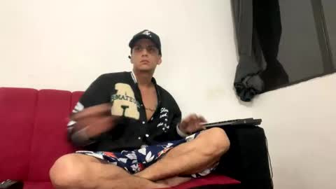 andrew online show from November 16, 4:47 am