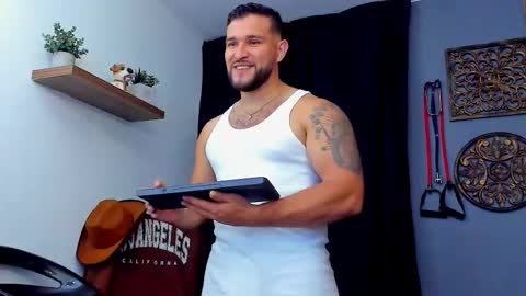 Andrew Diaz online show from January 14, 3:55 am