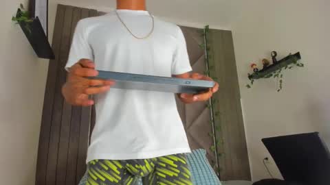 ANDREW KENNOXX online show from February 2, 7:33 pm