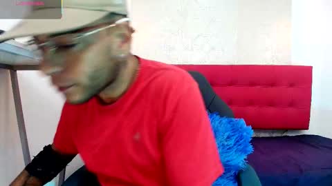   online show from November 1, 11:20 pm