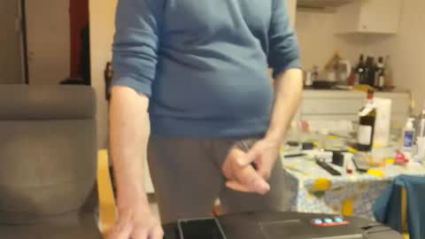 androx77 online show from March 6, 5:43 pm