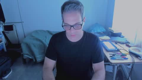 Andrew online show from January 10, 7:39 pm