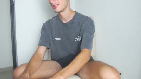 andy_collins__ online show from February 5, 2:40 am