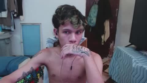 andy_dan1 online show from May 24, 8:20 am