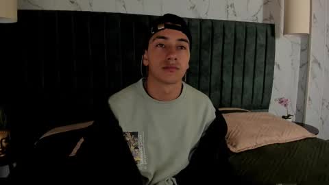 Andy Joy  online show from December 19, 11:51 am