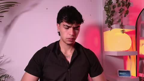 andypalmerr online show from April 17, 5:32 am