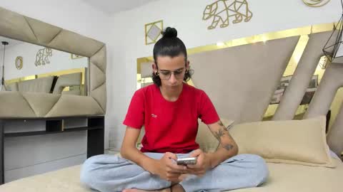 andyxibrat online show from December 4, 7:54 pm